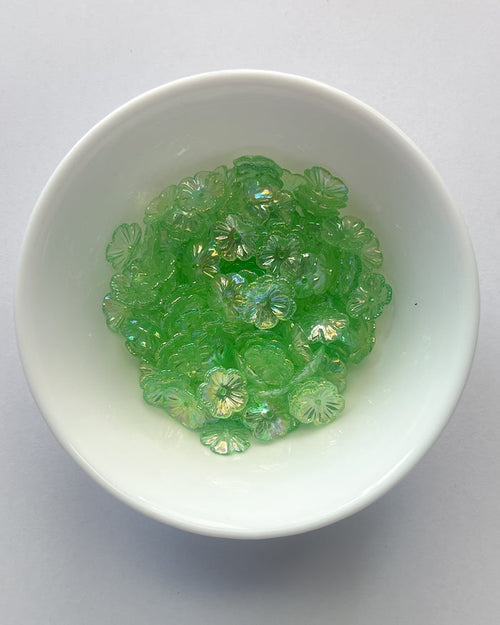 1.0 green Flower beads - 25 grams