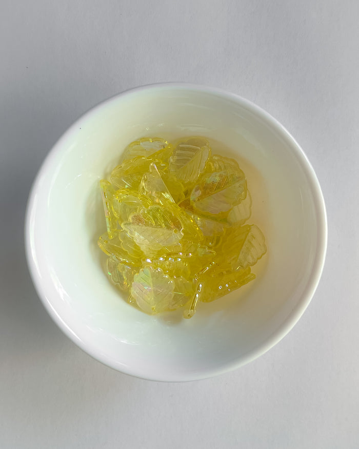 Big yellow leaf beads - 25 grams