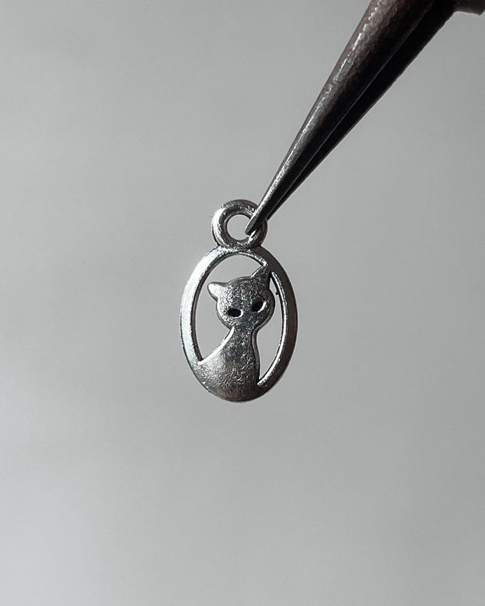 Chini Cat charm- 10 pc