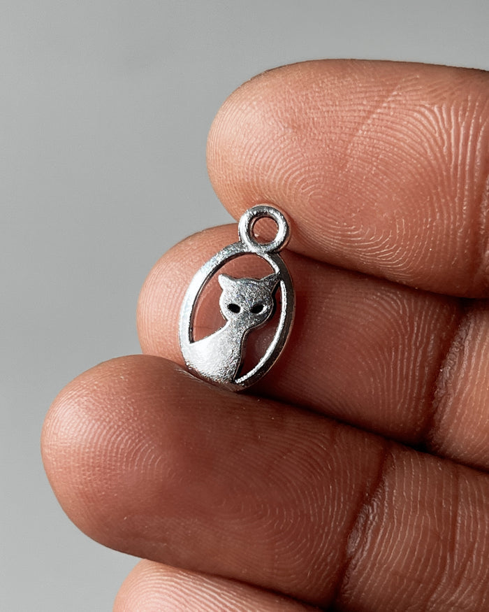 Chini Cat charm- 10 pc