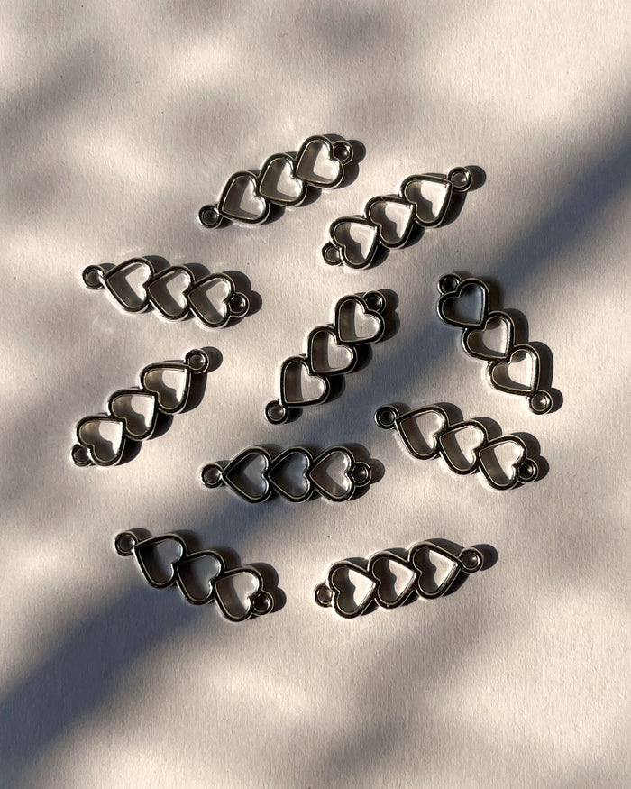 Connector Hearts // 10 pc