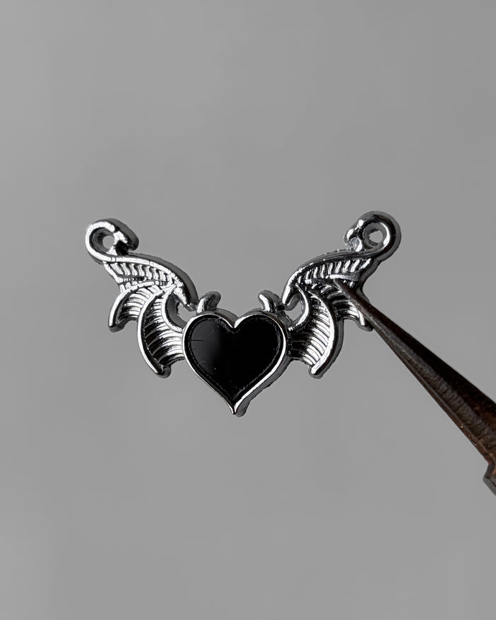 Devil heart charm - 1 pc