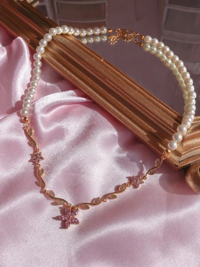 Elizabeth Pearl Necklace -V