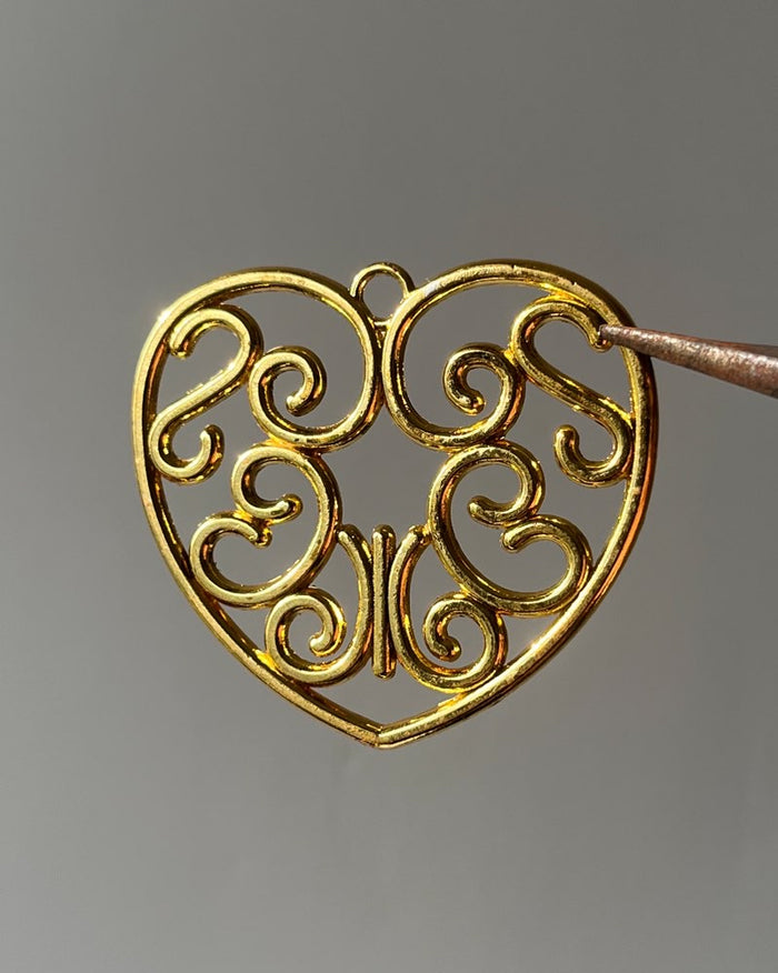 Gold Chunky Heart Pendant | 1 pc