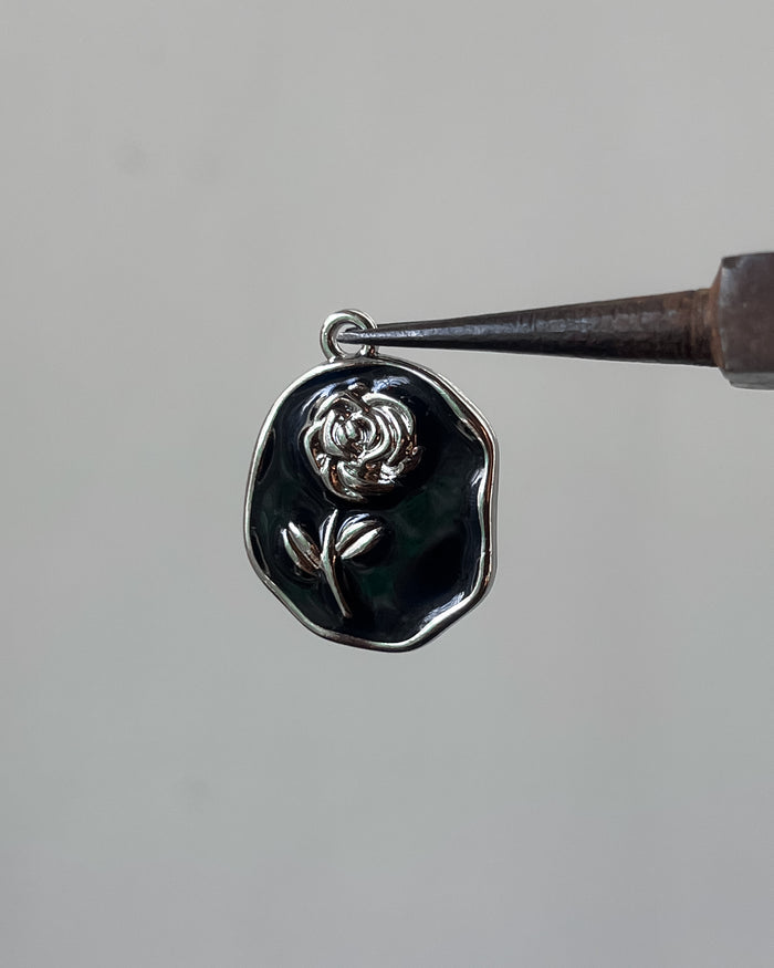 Rose charm - 1 pc