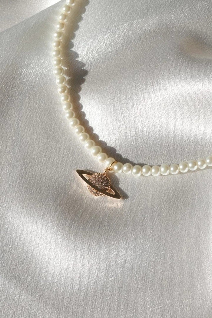 Saturn Glass Pearl Choker-Necklace