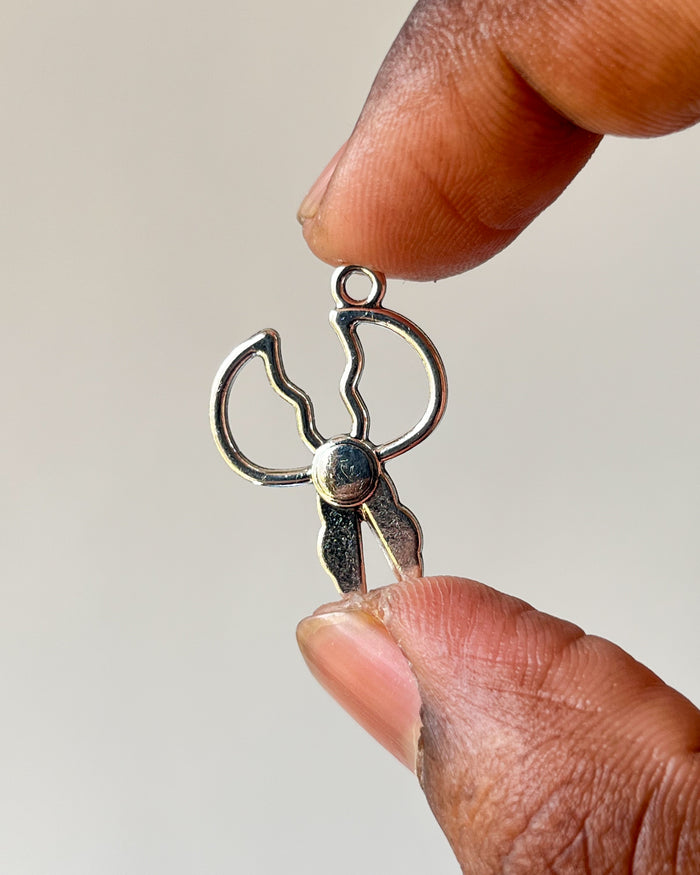 Scissor charm // 10 pc