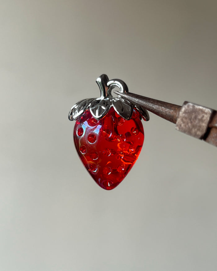 Silver red strawberry - 1 pc