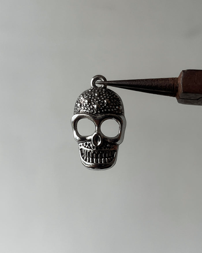 Skull charm