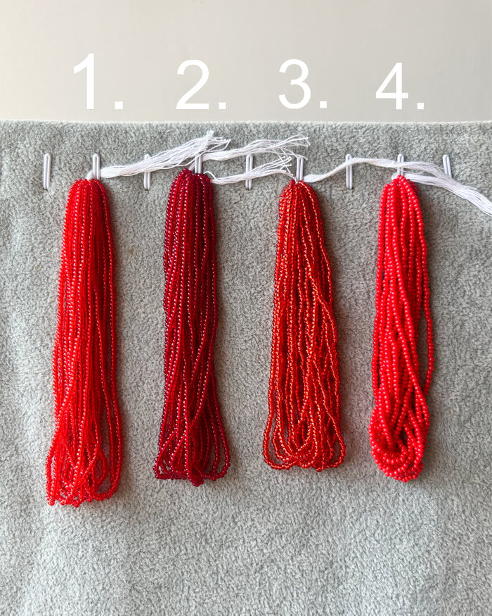 Small seed beads  : 20 grams