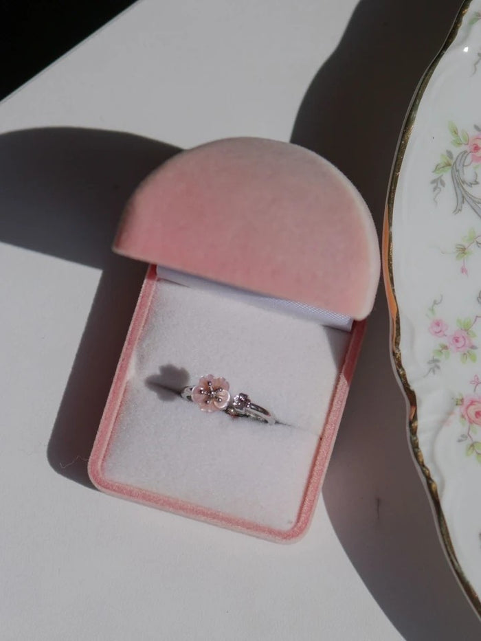 Soft Flower Ring