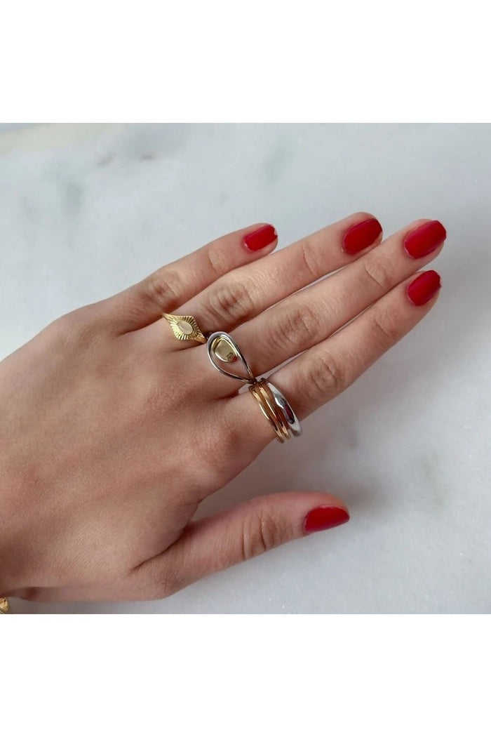 Three Row Cool Ring M Size