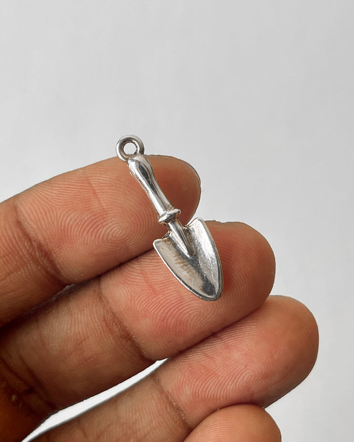 Trowel charm  // 10 pc