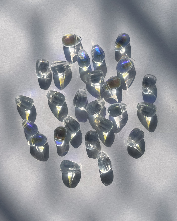 White Drop Beads  // 25 pc