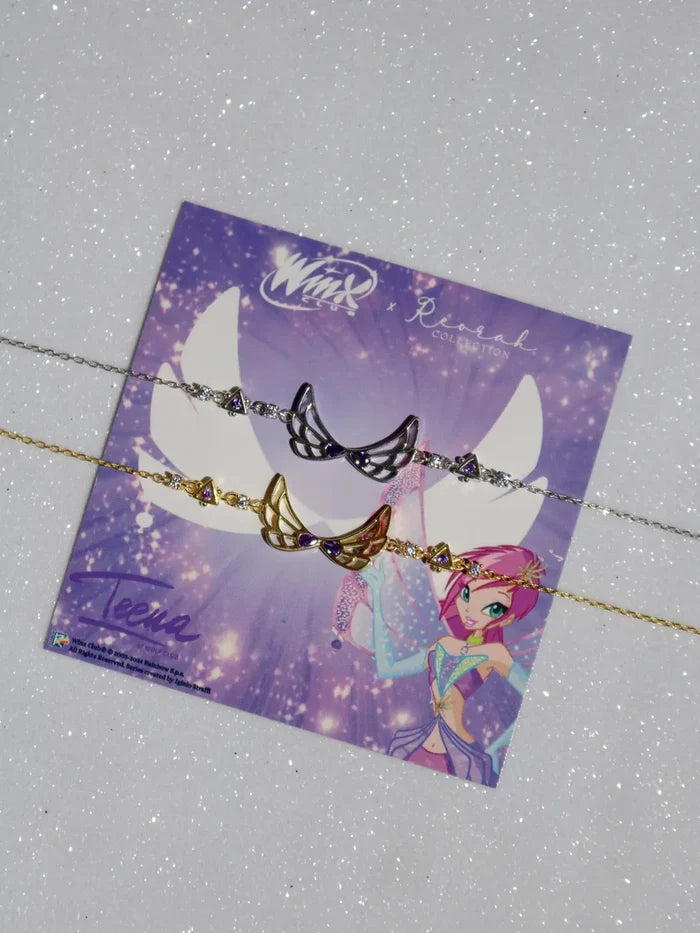 Celebrate Musa's Enchantix magic with the Winx Club® Musa Enchantix Wings Bracelet. Crafted from 925 sterling silver, this officially licensed bracelet is inspired by her iconic fairy wings and made for every Winx Club fan.